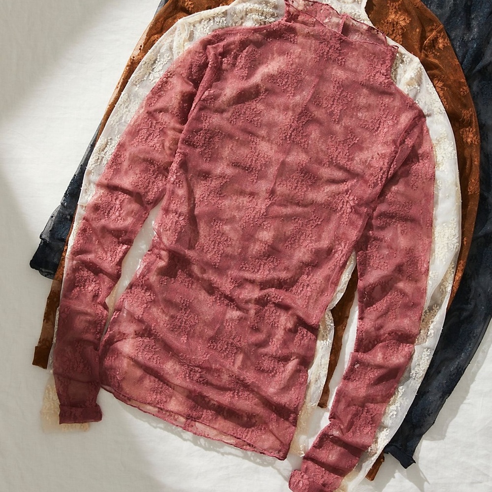 NWOT. Free people lady Lux layering top